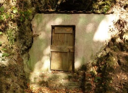 grotto door near deilbach