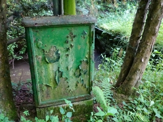 hubbelrath valley trail ancient control box next to hubbelrath creek