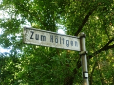 hubbelrath valley Höltgen sign